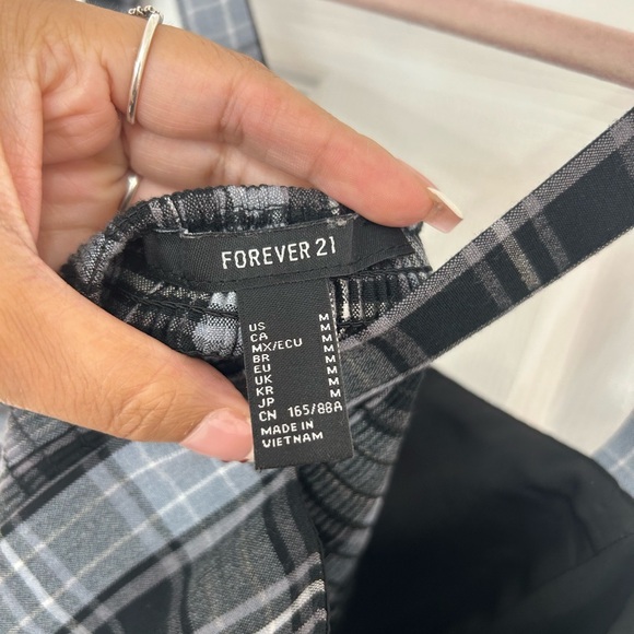 Top - Picture 4 of 4